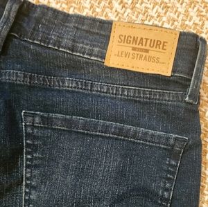 New without Tags! Signature Levi Jeans